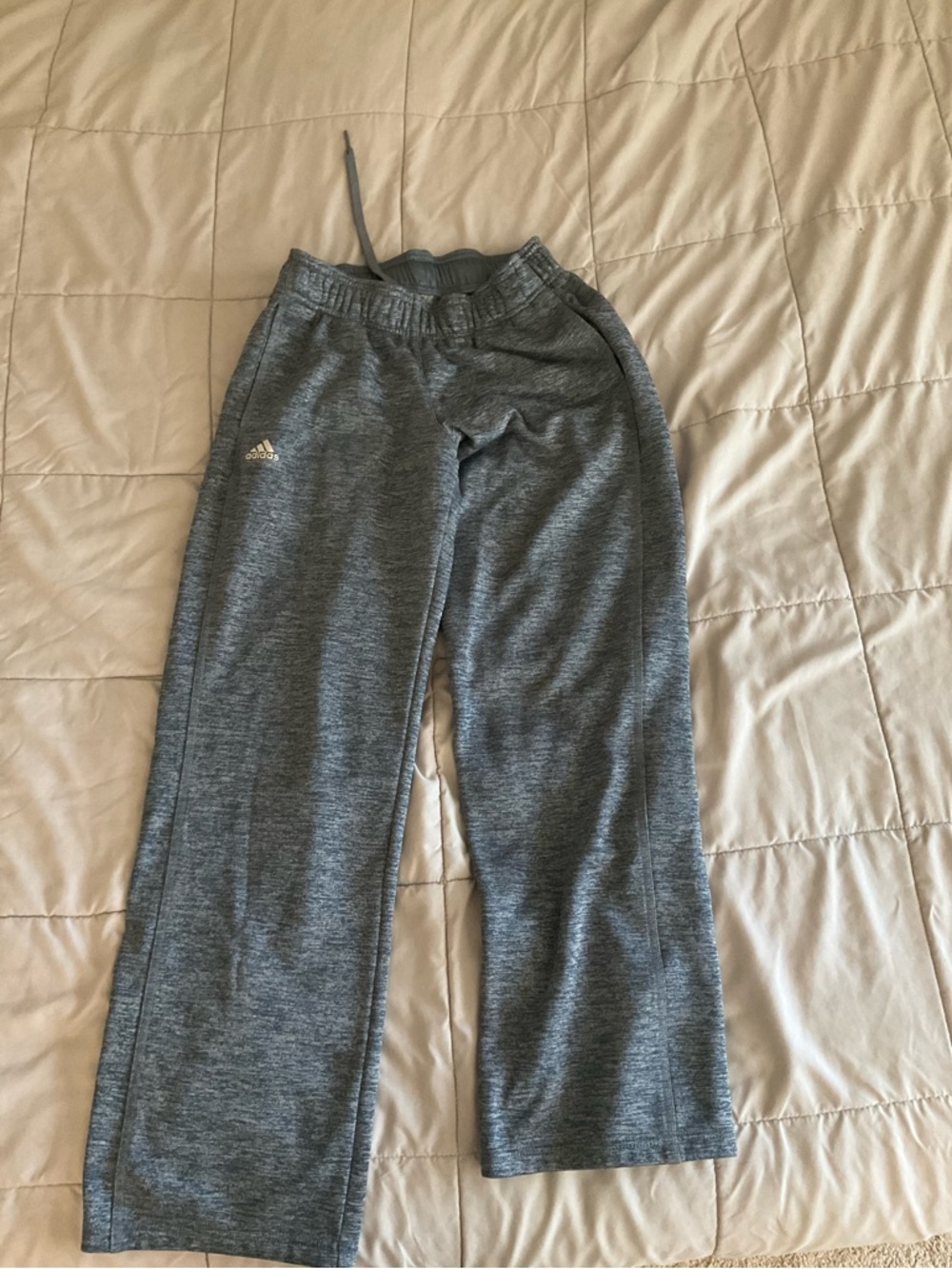 Adidas women’s Gray Heather/Grey Jogger Sweatpants